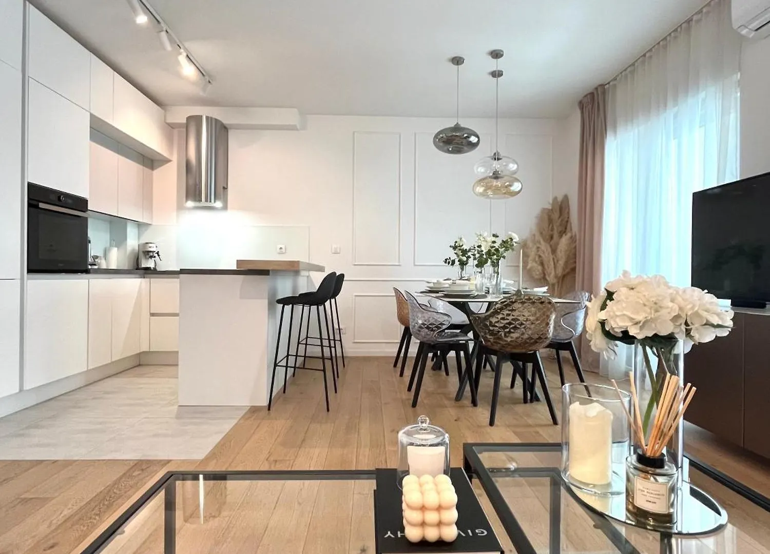 Luxury Apartment Rinos - Free Garage Parking 0*, Split