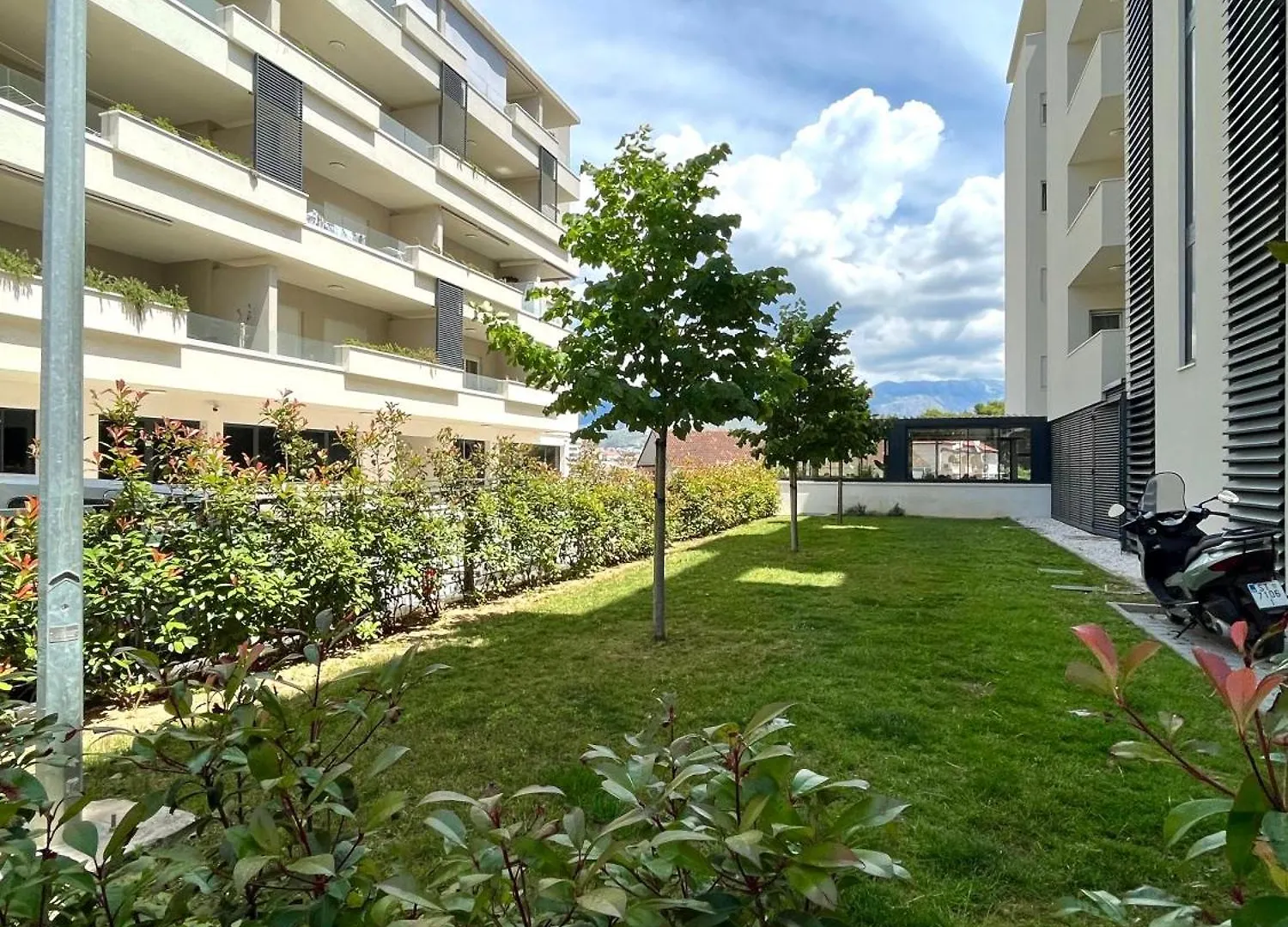 Luxury Apartment Rinos - Free Garage Parking