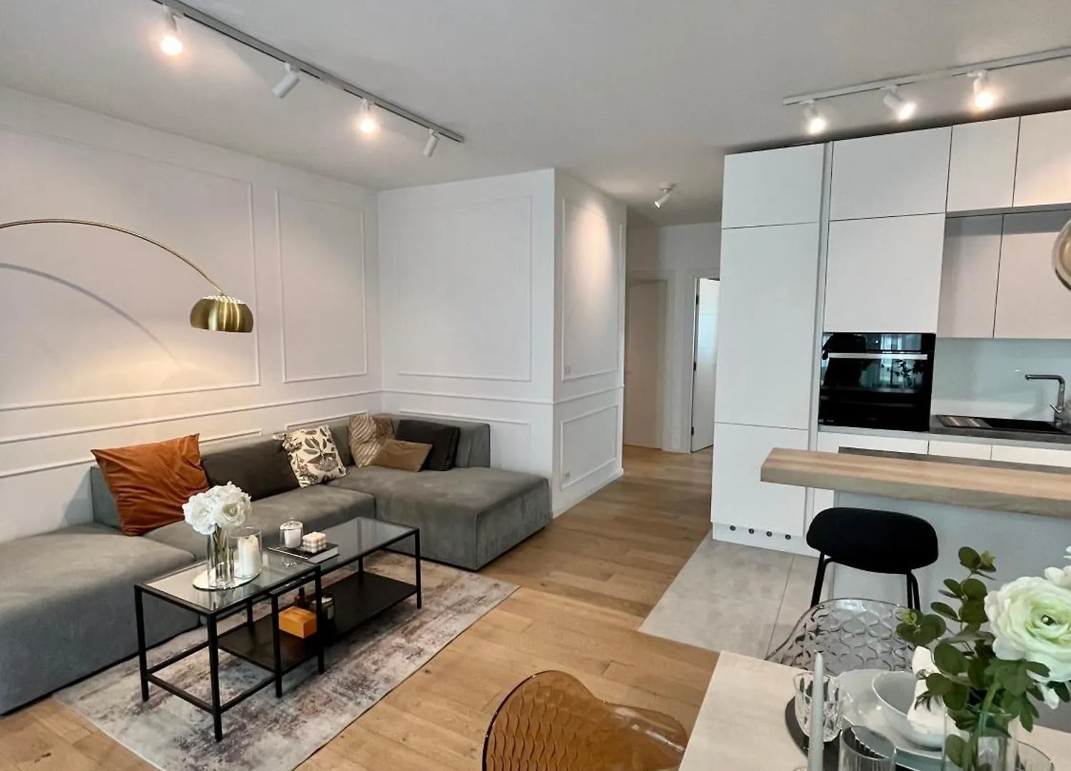 Luxury Apartment Rinos - Free Garage Parking