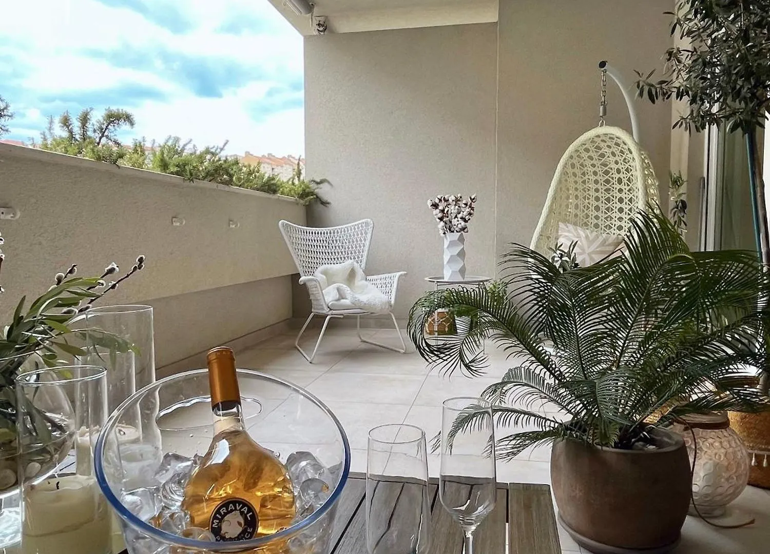 Luxury Apartment Rinos - Free Garage Parking