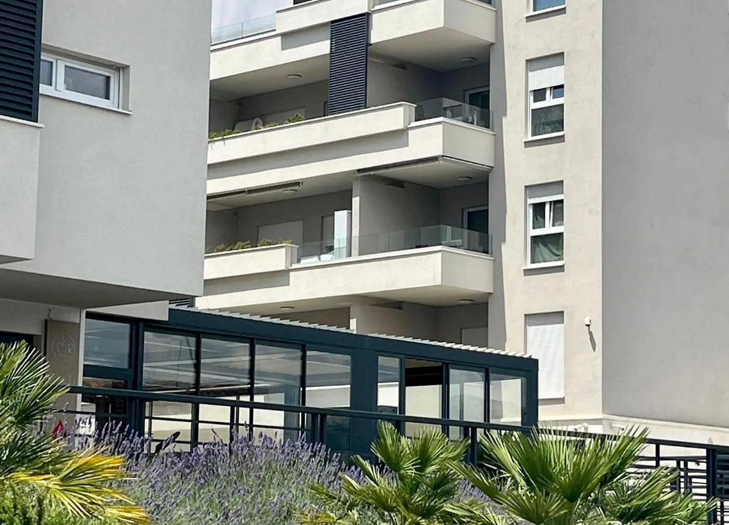Luxury Apartment Rinos - Free Garage Parking 0*, Split
